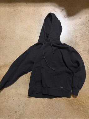 Aritzia Black Oversized Women's Hoodie with Kangaroo Pocket